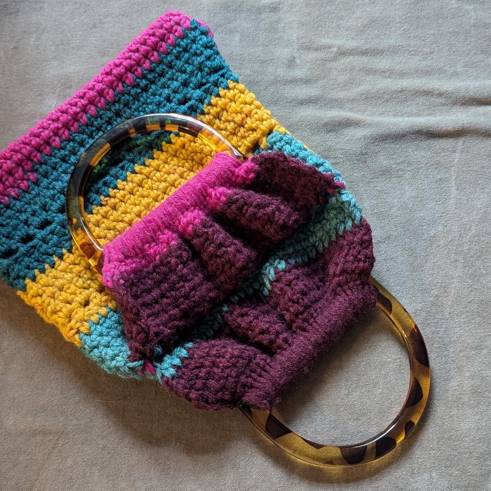 Multicolor Crochet Handbag with Tortoise Shell Handle - Picture 3 of 5